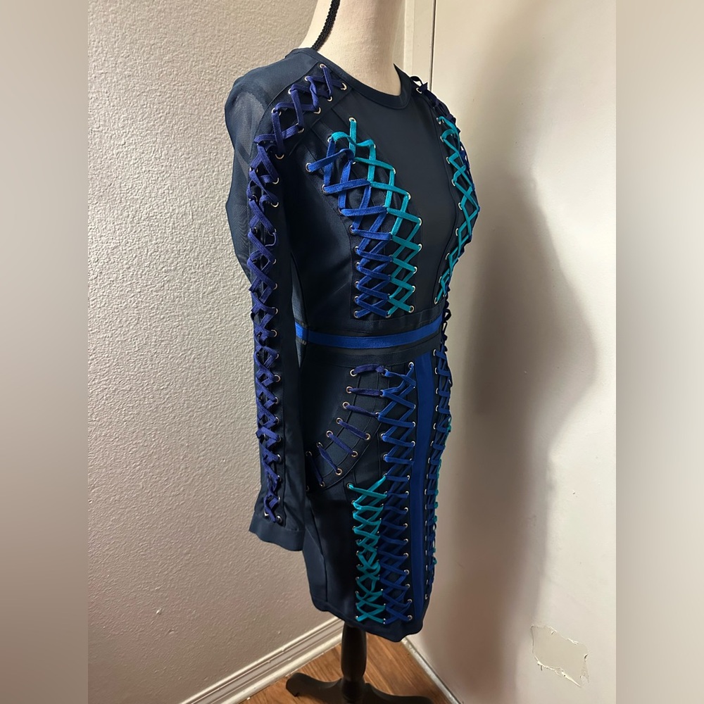 WOW Gold Label Dress - Picture 3 of 12